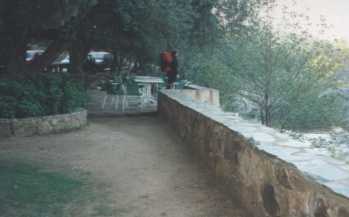 TUVAREL.JPG (78433 Byte)